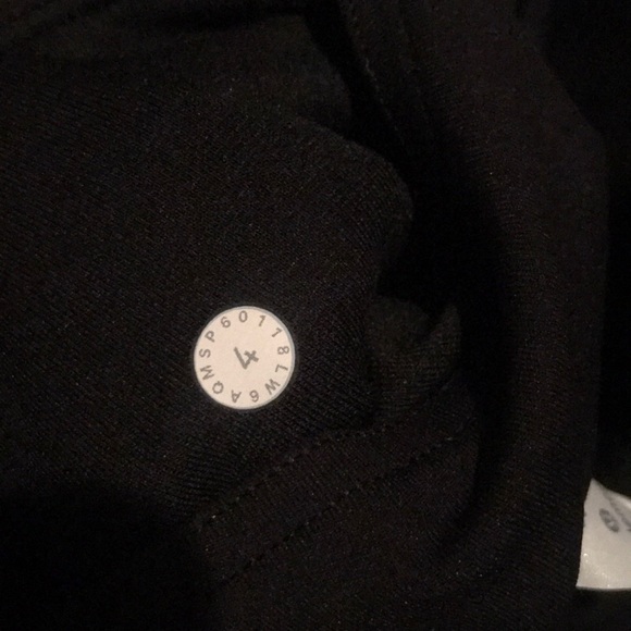 BRAND NEW LULULEMON Train times 7/8 tight - Picture 5 of 8